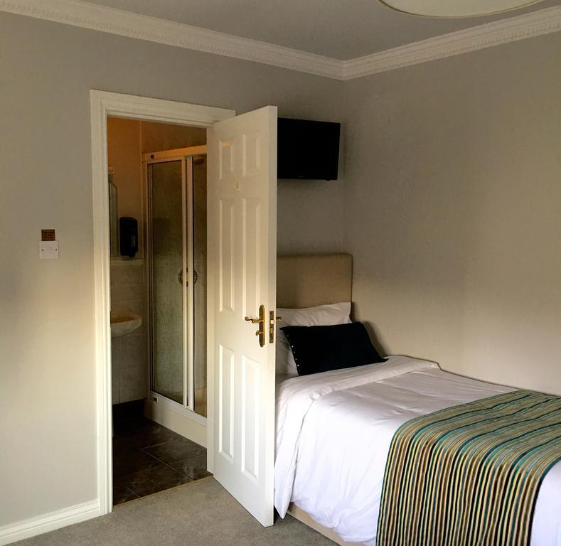 Westwinds Guestlodge Galway Buitenkant foto