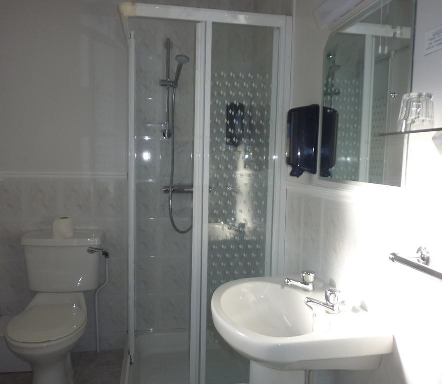 Westwinds Guestlodge Galway Buitenkant foto